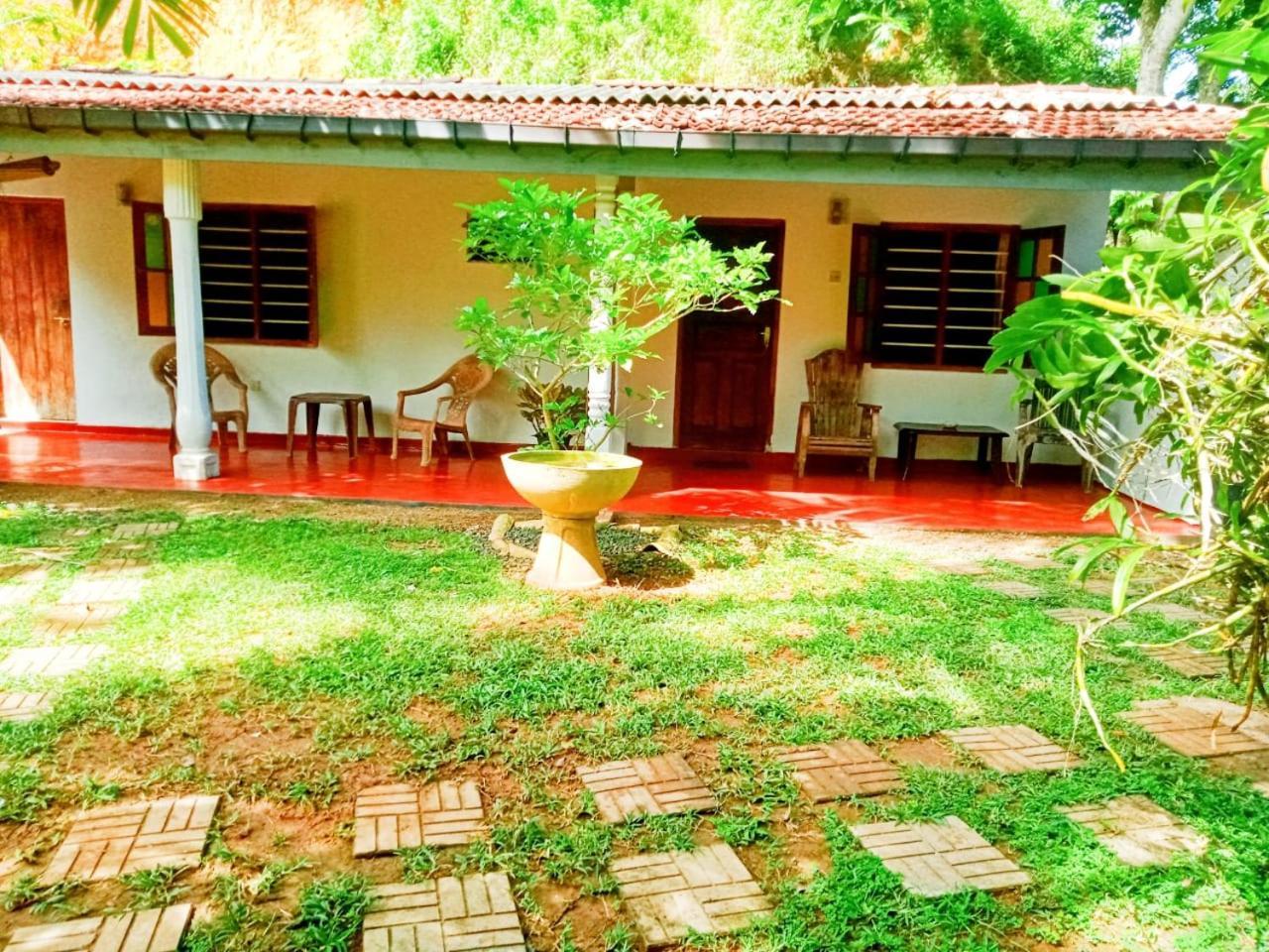 Arachchi Guest House Mirissa Εξωτερικό φωτογραφία